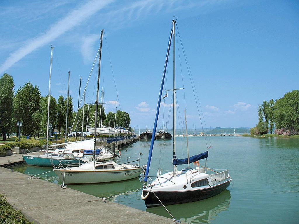Legkondicionalt, Erkelyes Szoba, Privat Fuerdovel A Balatonon * Koroshegy